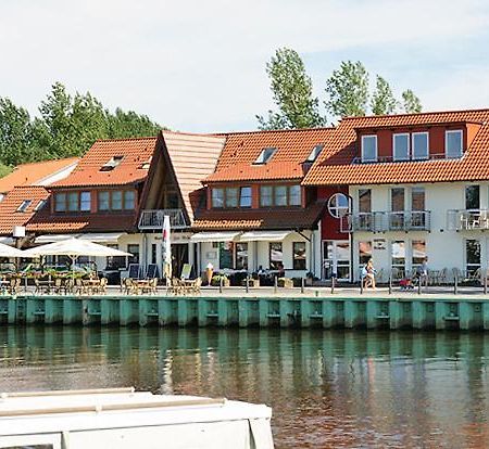 Hotel Zur Bruecke ไกรฟ์สวัลด์ ภายนอก รูปภาพ