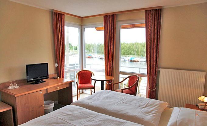 Hotel Zur Bruecke ไกรฟ์สวัลด์ ห้อง รูปภาพ